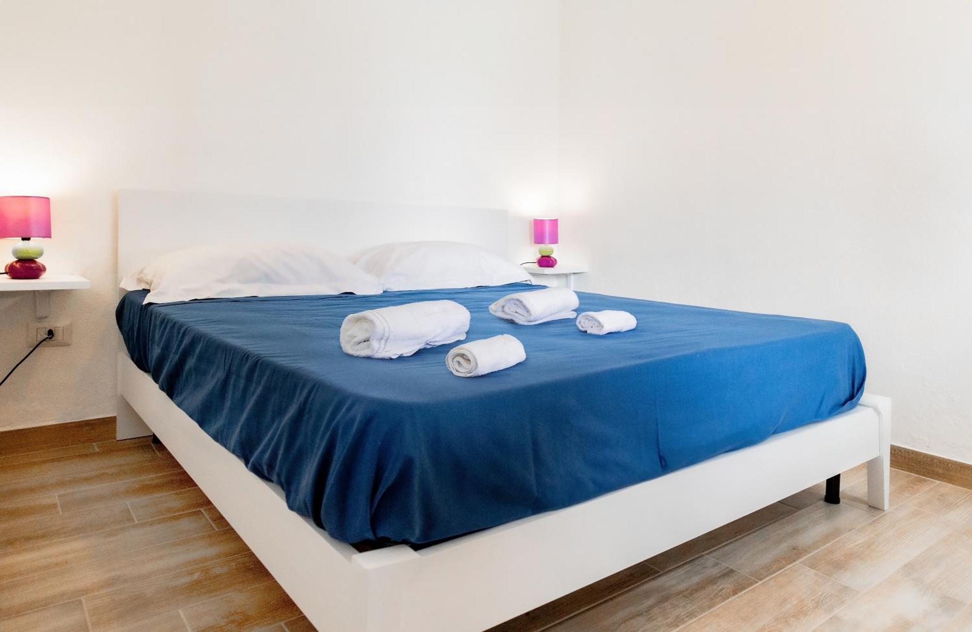 Riva Smeralda Camping Lodge Milazzo Bagian luar foto
