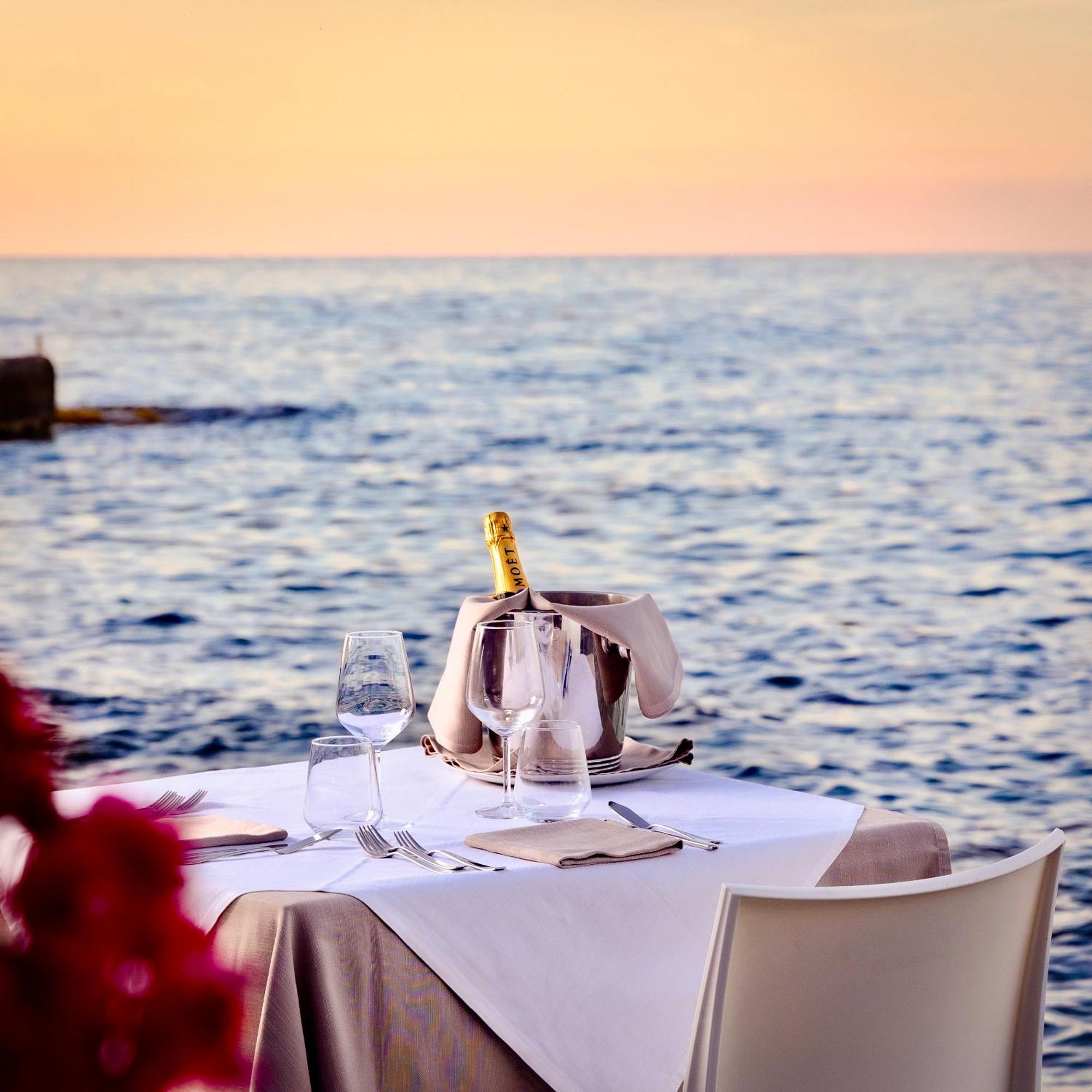 Riva Smeralda Camping Lodge Milazzo Bagian luar foto