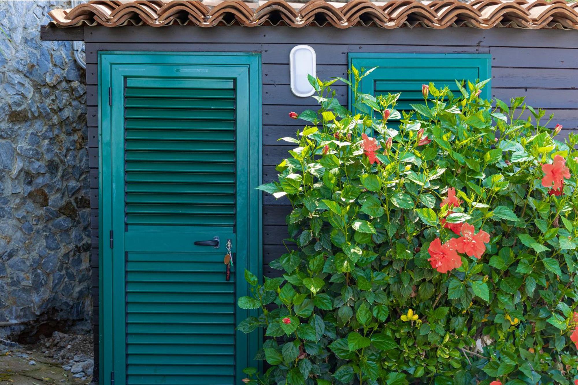 Riva Smeralda Camping Lodge Milazzo Bagian luar foto